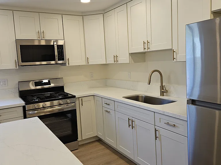 3657 Broadmoor Blvd #ADU — Photo 7