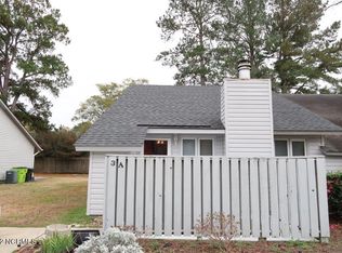 3 Mulberry Ln #A, New Bern, NC 28562