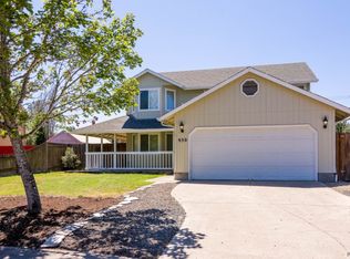930 S 32nd Pl, Springfield, OR 97478