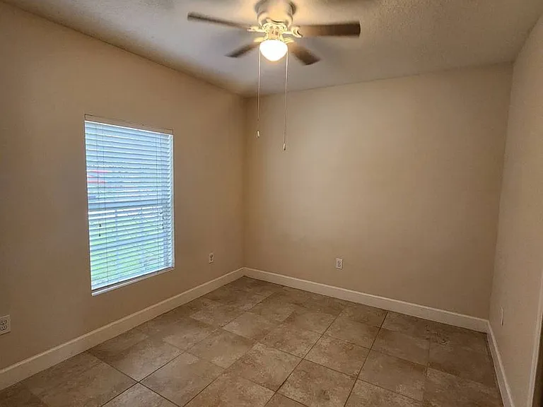 5352 Talbot Blvd — Photo 30