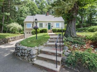 975 Main St, Lynnfield, MA 01940