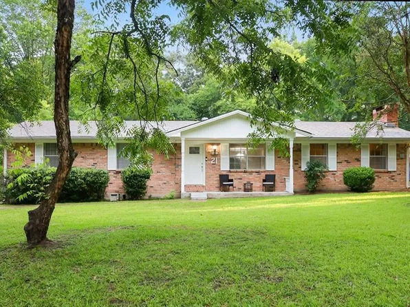 21 Red Oak Ln, Lufkin, TX 75904