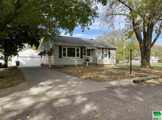 540 Bailey Ct, Cherokee, IA 51012