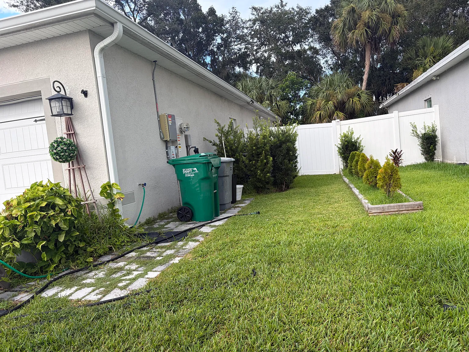 4 bed, 2.0 bath, 1699 sqft, $3,000 — Photo 4