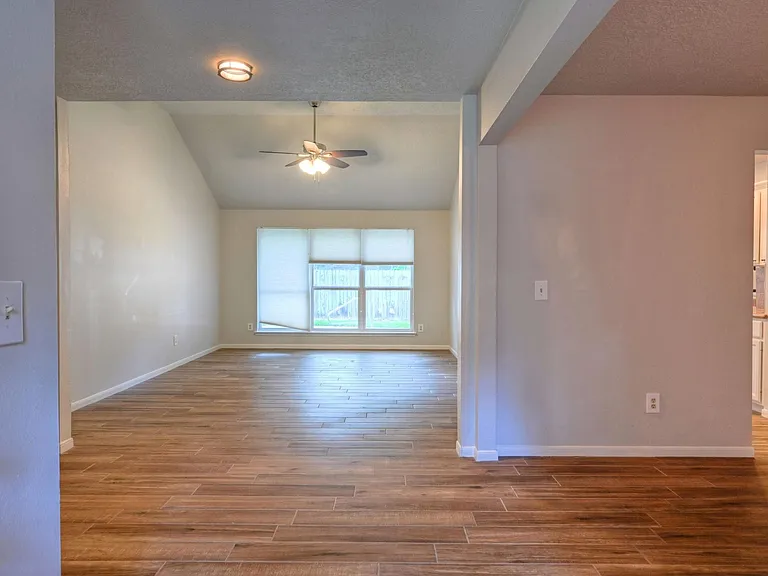 15 White Bark Pl — Photo 14