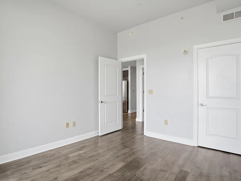 2nd bedroom / office