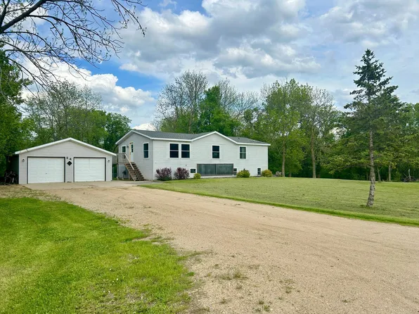 24 Alfred St NE, Wadena, MN 56482