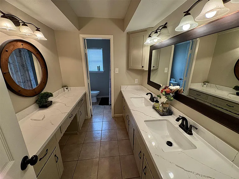 21802 Rotherham Dr — Photo 20