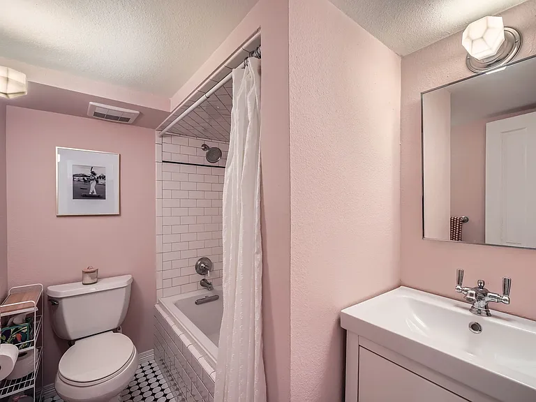 108 W Byers Pl #104 — Photo 3