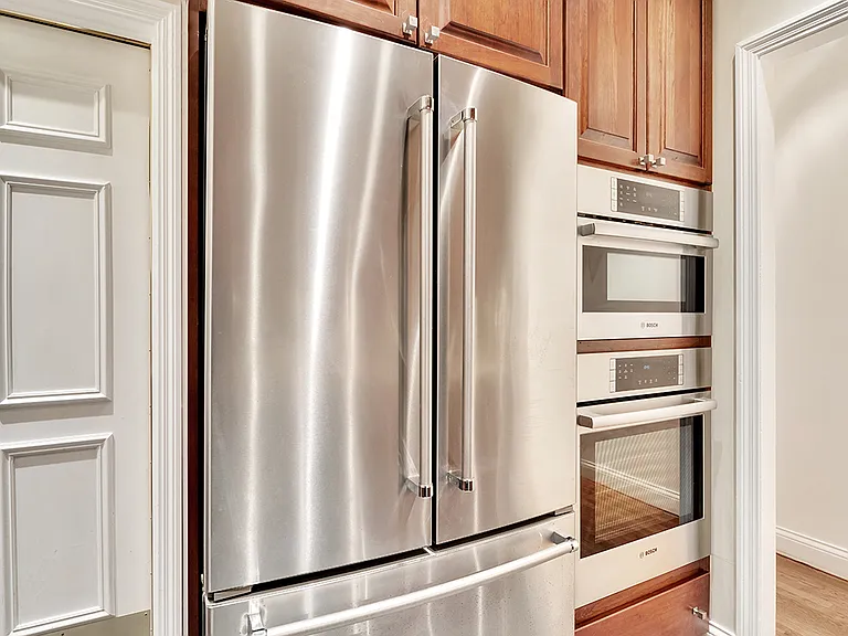 1228 N Dearborn St #2 — Photo 17