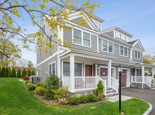 16 Hawthorne St S #E, Greenwich, CT 06831