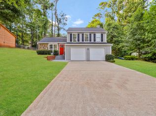 3920 Wood Path Ln, Stone Mountain, GA 30083