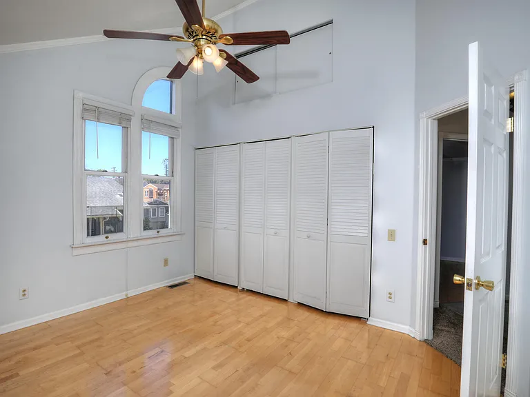 1513 De La Vina St #B — Photo 5