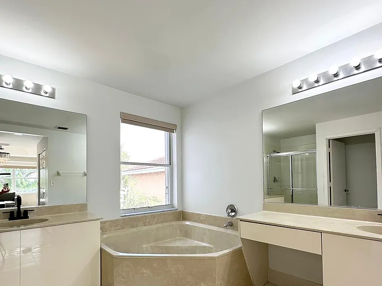 SW 148th Way — Photo 14