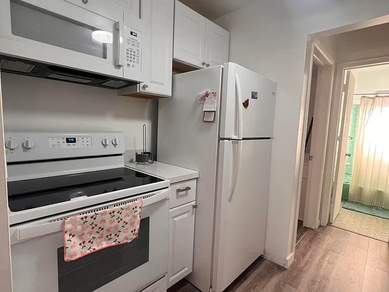 113 N Lakeside Dr #3 — Photo 16