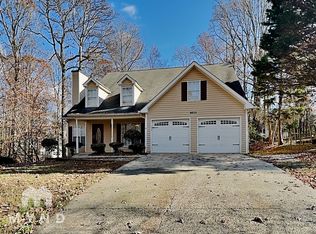 9835 Parkway Ln, Gainesville, GA 30506