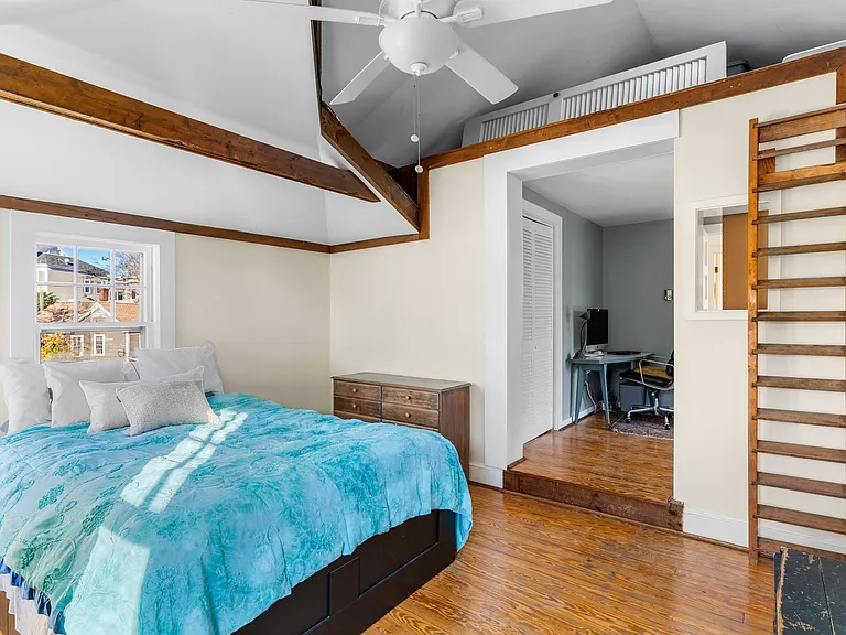 12 Bassett St #12 — Photo 17