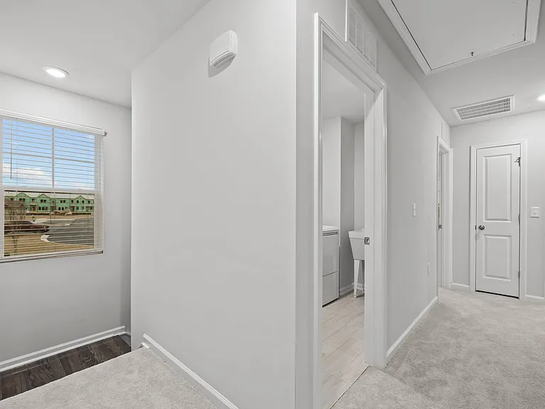 2145 Caen St — Photo 27