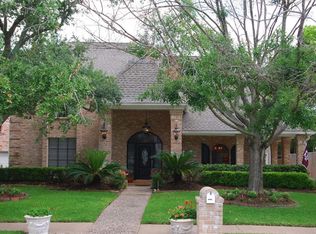 12434 Piping Rock Dr, Houston, TX 77077