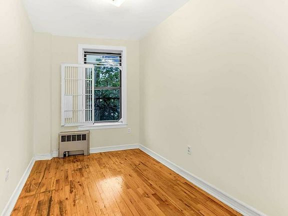 4th image of 29 W 119th St APT 45