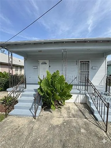 1728 Lesseps St — Photo 1