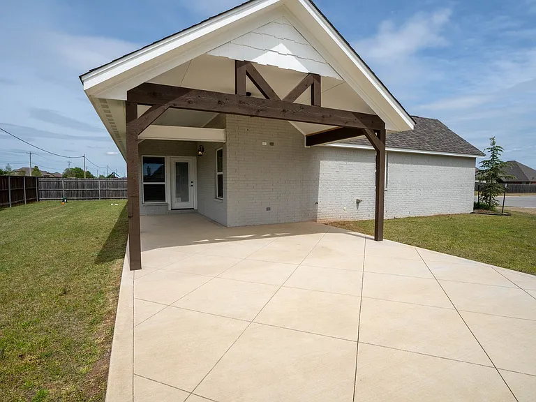 4522 S 177th East Pl — Photo 3