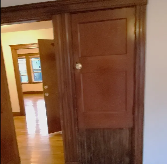 Entrance to hall from front bedroom
