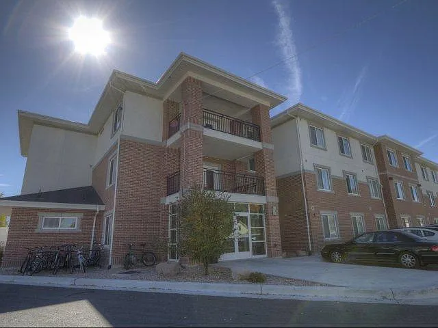 168 N 300 E — Photo 3