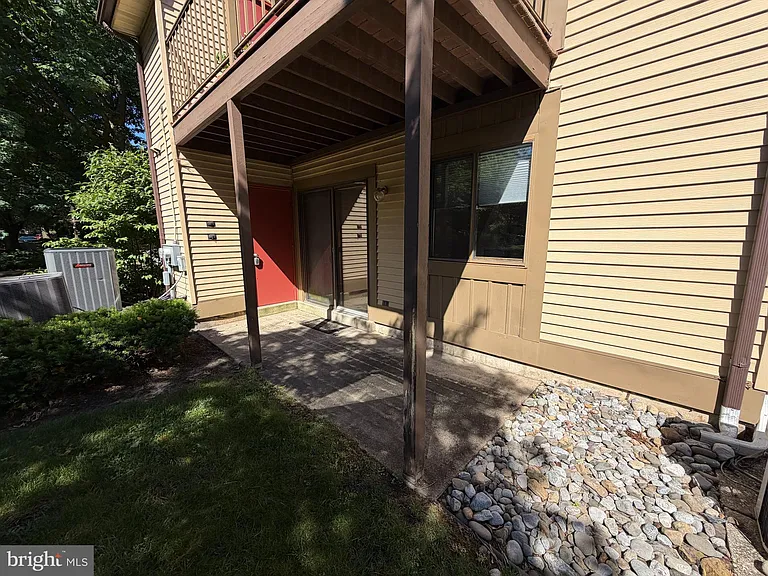 402 Cypress Point Cir #A — Photo 10