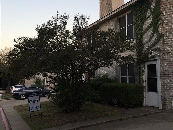 2nd image of 141 Graystone Pl