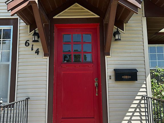 5th image of 614 N 1st St