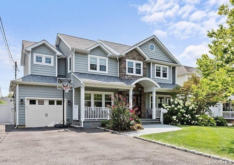 1st image of 31 Linden Avenue