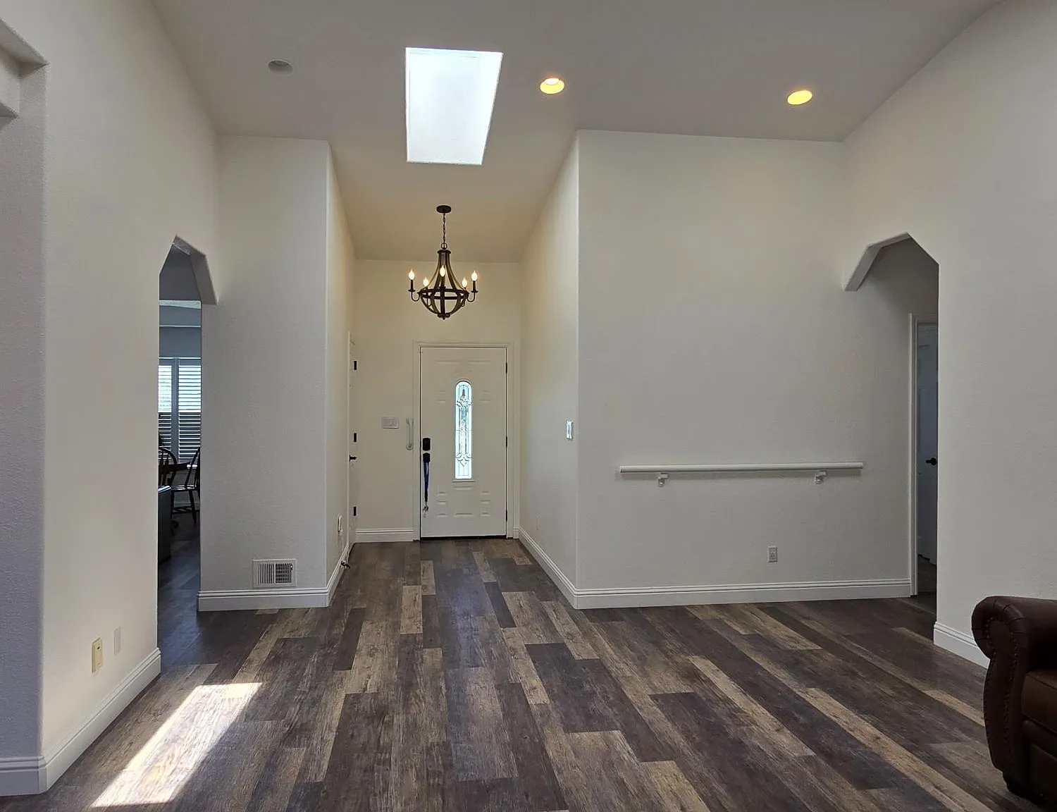 3 bed, 1651 sqft, $2,900 — Photo 4