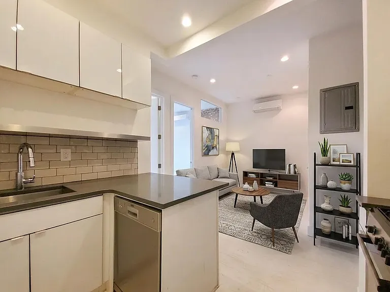 1004 Fulton St #4F — Photo 1