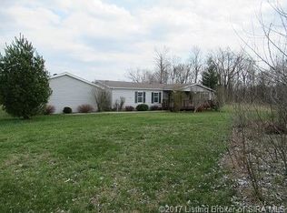 9411 N McKinley Rd, Campbellsburg, IN 47108