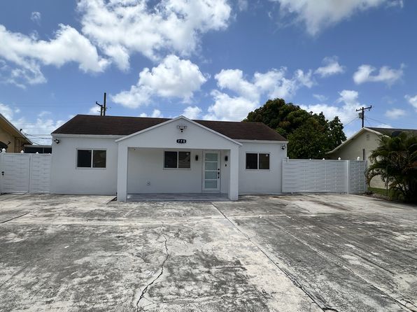 770 SE 4th Pl