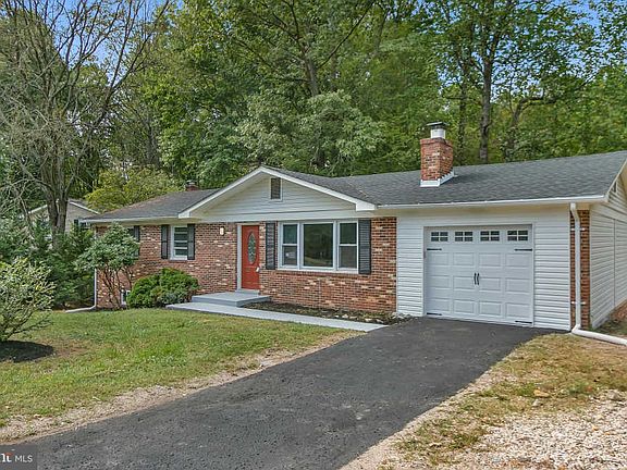 4th image of 28705 Hancock Dr