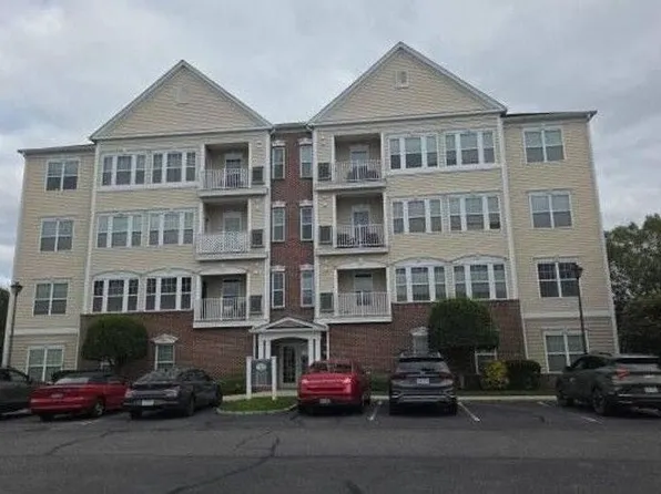 1832 Finch Ln #236, Central Islip, NY 11722