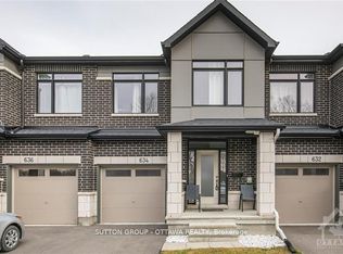 634 Putney Cres, Ottawa, ON K2S 2N7