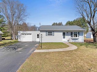 624 E Main St, Clintonville, WI 54929