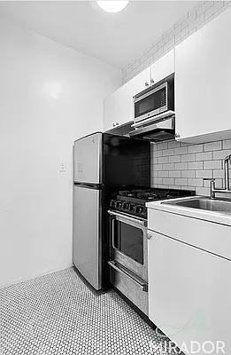 Rented by Mirador Real Estate | media 7