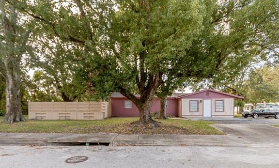 5th image of 301 Latonia St