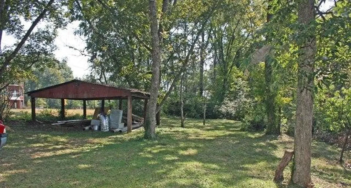 Building Photo - 1085B Macon Hwy