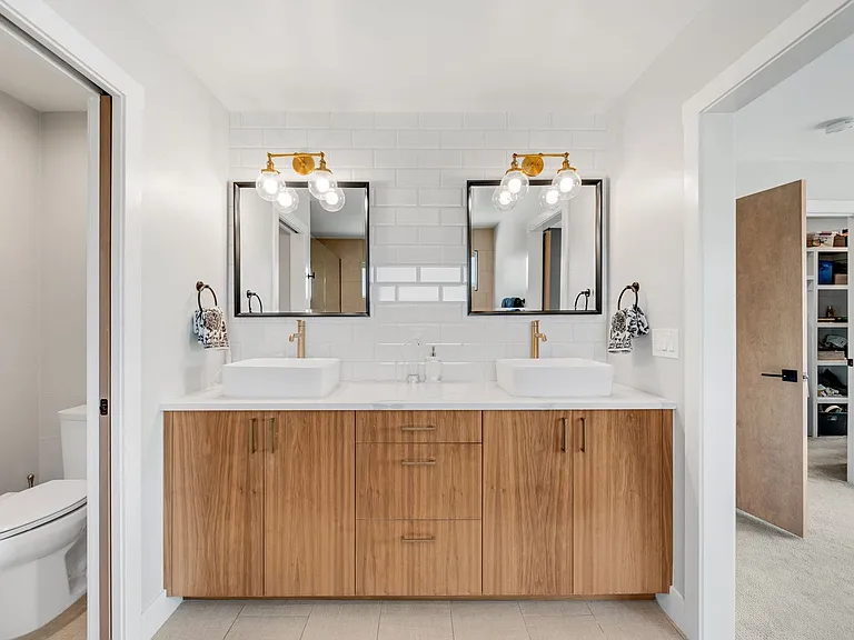 3524 Mariposa St — Photo 16