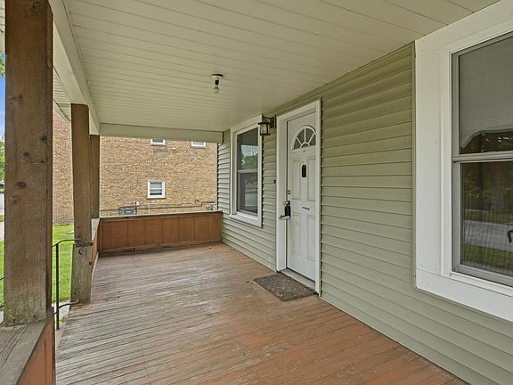4th image of 237 142nd St
