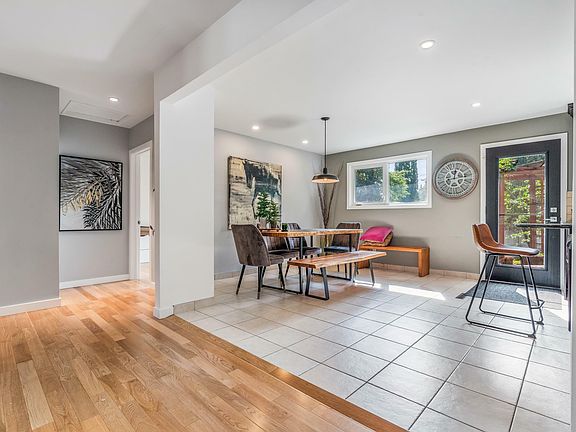 5th image of 13907 88th Ave NW