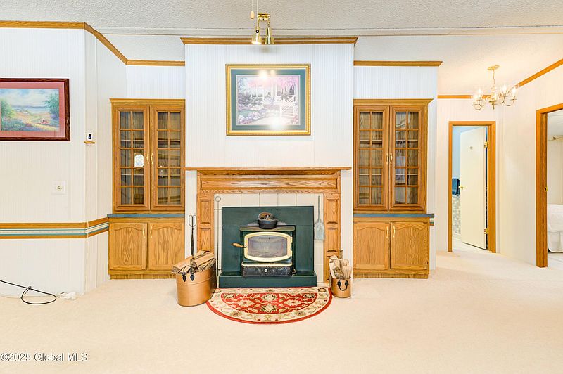 4th image of 143 Pine Tree Way