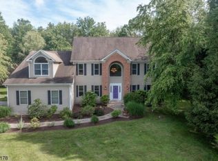 57 Fairview Rd, Frenchtown, NJ 08825