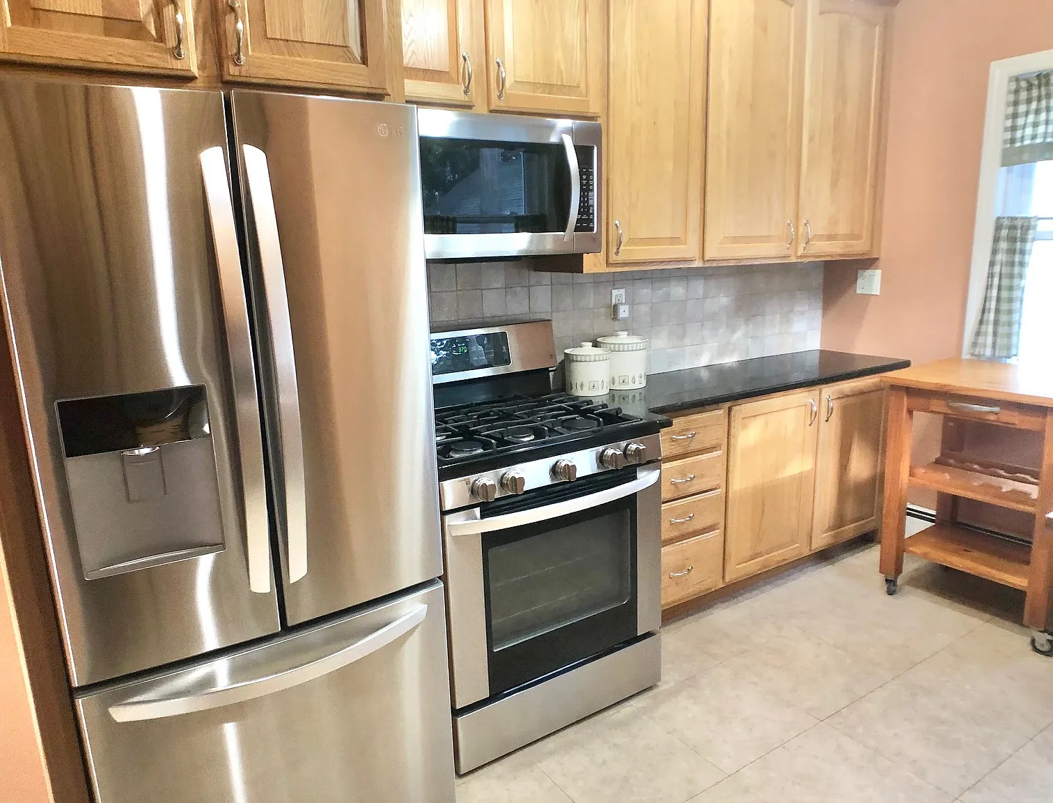 3 bed, $4,500 — Photo 2