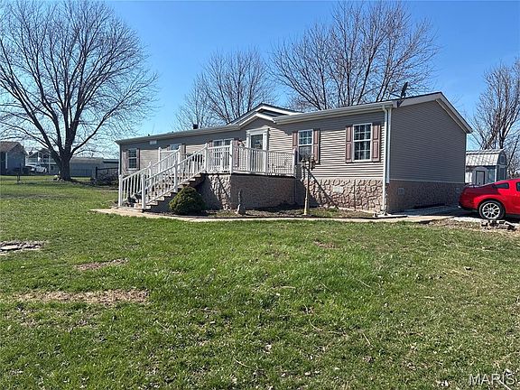 2nd image of 214 College Cir